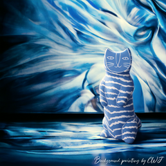 Handmade "Artisto Cats" sculpture - light blue standing Handmade artistic "Artisto Cats" sculpture - light blue zebra standing - Crafty-Clayworks