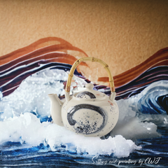 Handmade nostalgic Japanese "Geisha's Delight" teapot - 1200mL - Crafty-Clayworks