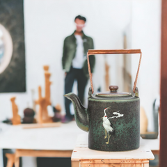 Small handmade ceramic "Wǔ Qīng Fēng" teapot - 310mL - Crafty-Clayworks