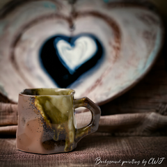Handmade artistic and uneven "Caramel Machiatto" mug - 300mL - Crafty-Clayworks