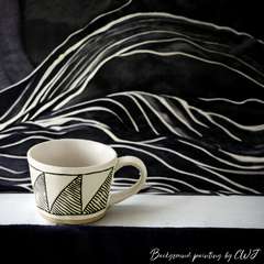 Handmade northern inspired "Midnight Tide" mug - 360mL - Crafty-Clayworks