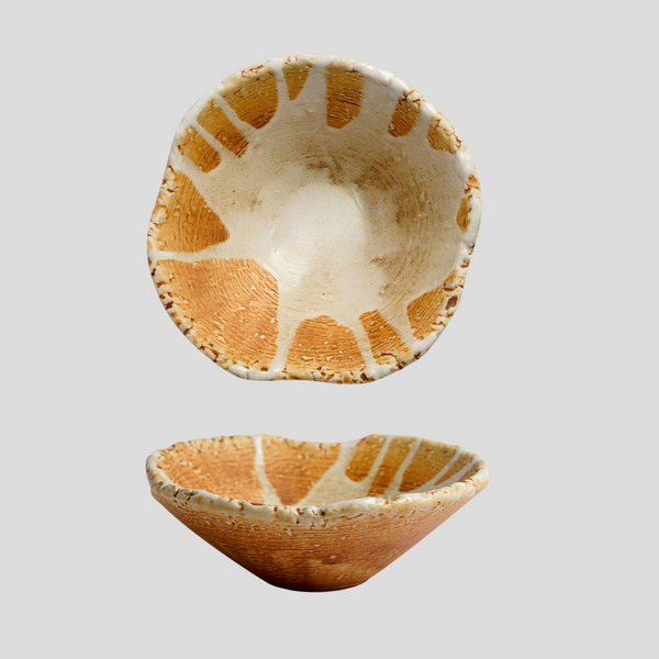 Handmade irregular "L'orange" bowl - Crafty-Clayworks